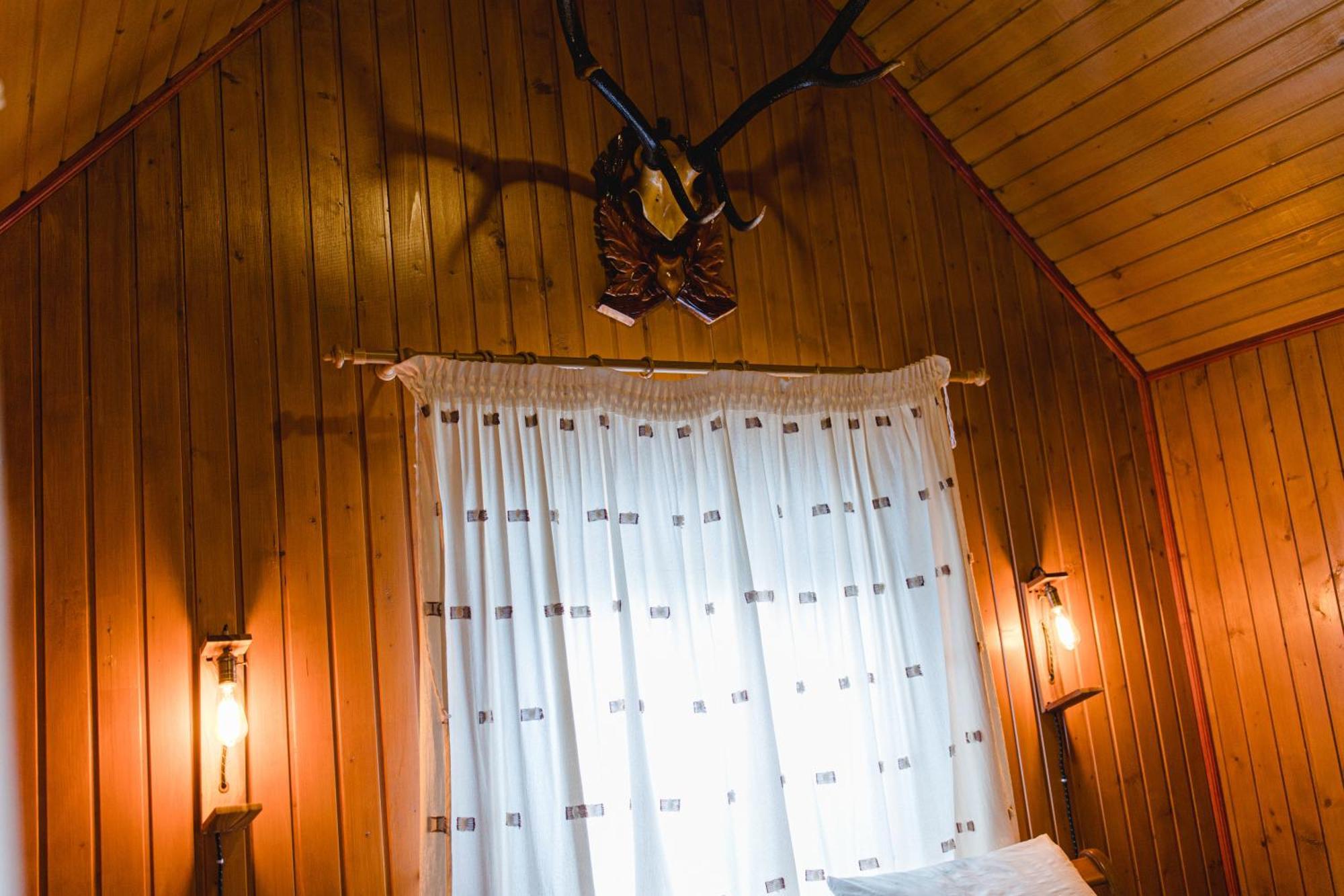Kolyba Opryshkiv Hotel Nizhneye Selishche Стая снимка